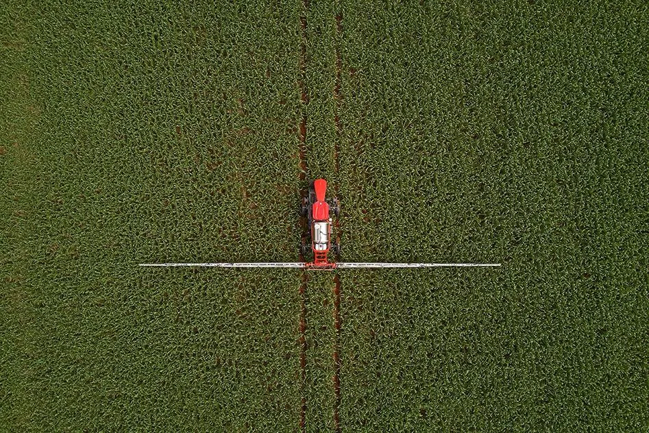 PULVERIZADOR KUHN AUTOPROPELIDO STRONGER HD