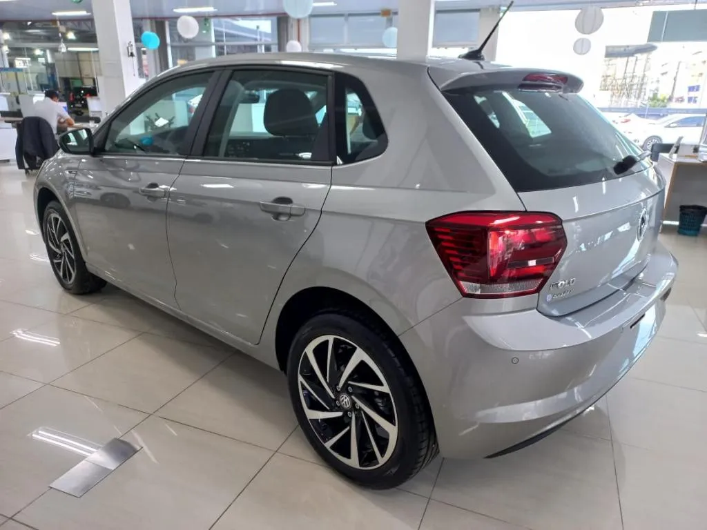 Volkswagen POLO HIGHLINE PRATA TUNGSTÊNIO 0KM