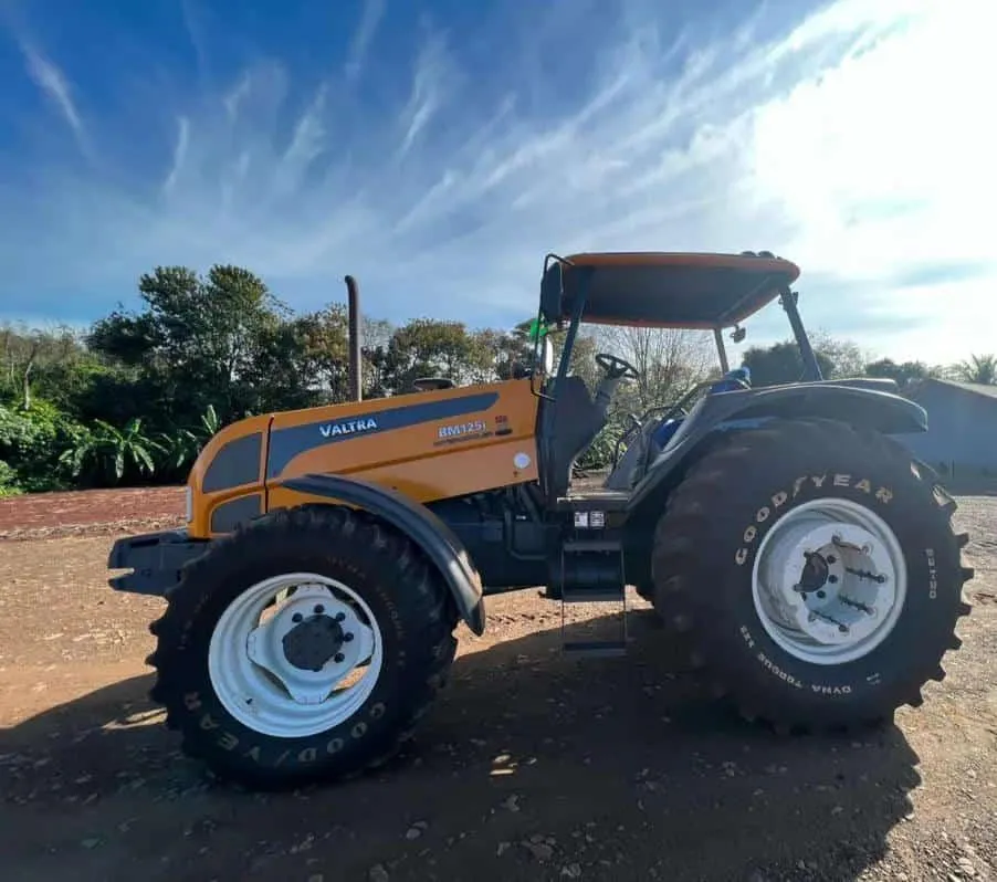  Trator Valtra BM 125i