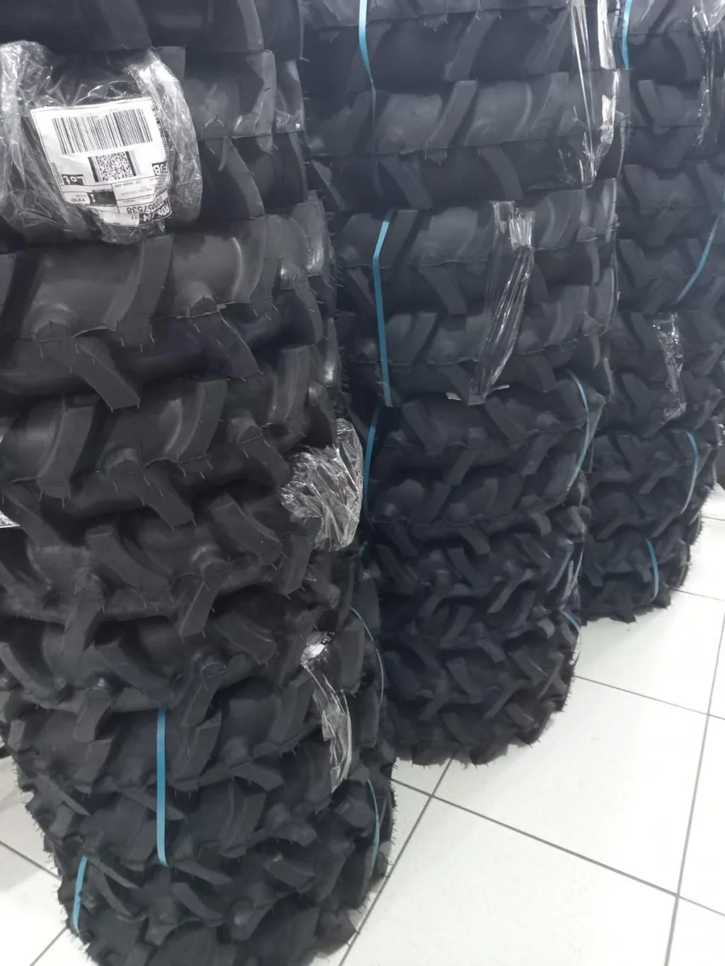 Pneus marca Cinborg nacional  500/12 para Micro trator