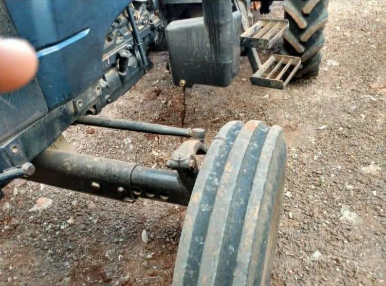 TRATOR NEW HOLLAND TL 75 ANO 2003