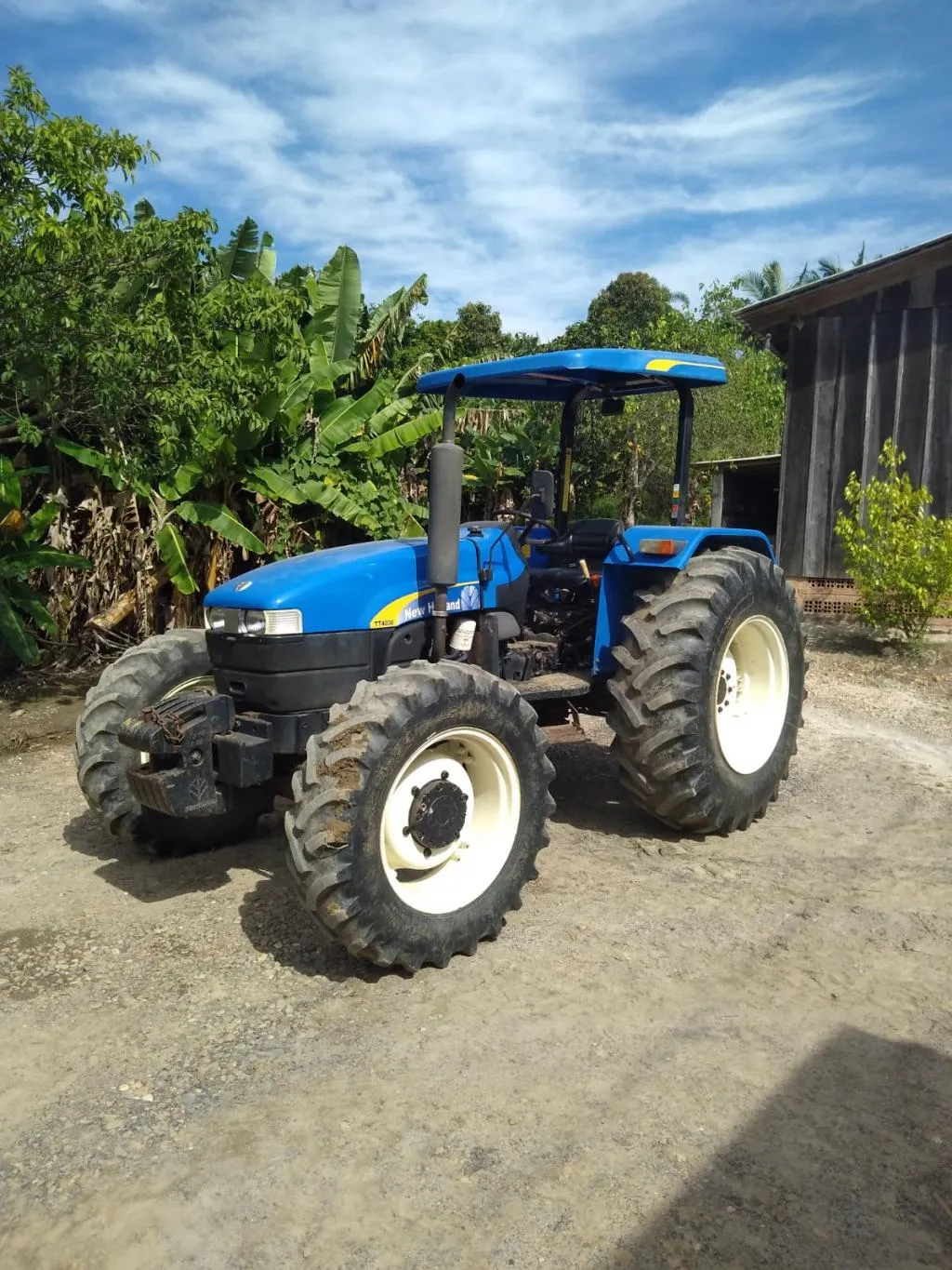 TRATOR NEW HOLLAND TT 4030 75CV