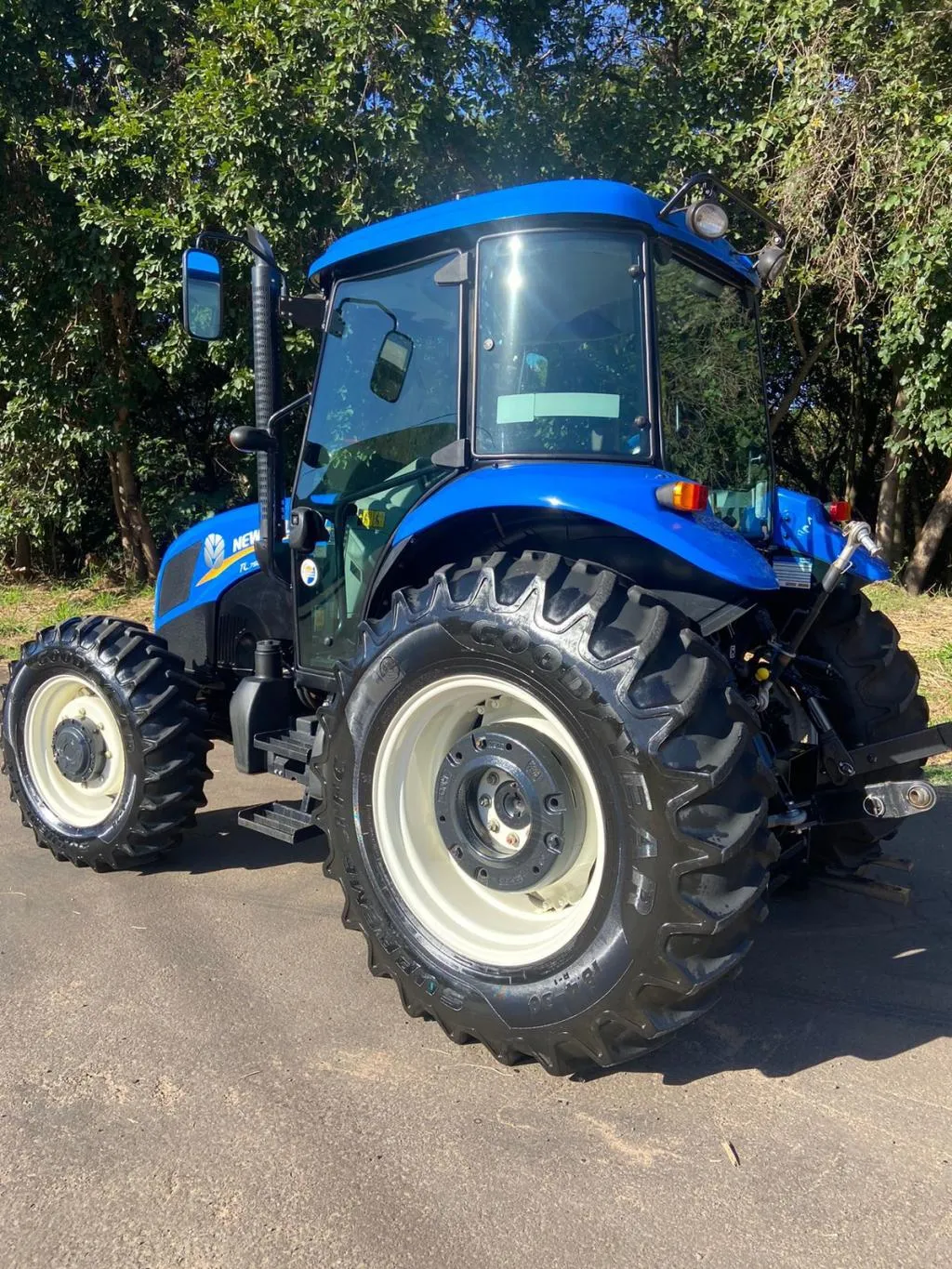 TRATOR NEW HOLLAND TL75E 4X4 75CV