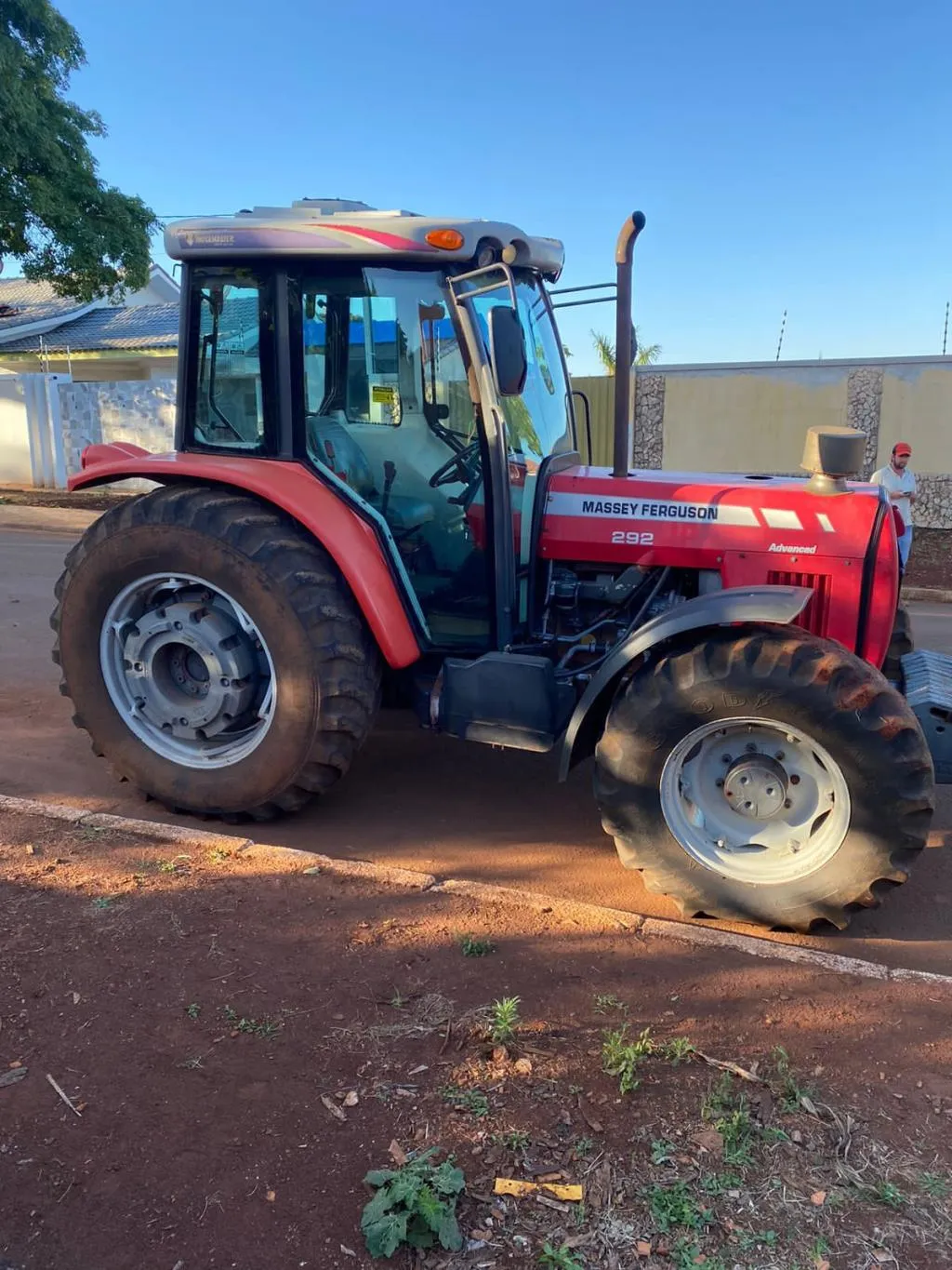 TRATOR MASSEY FERFUSON MF 292