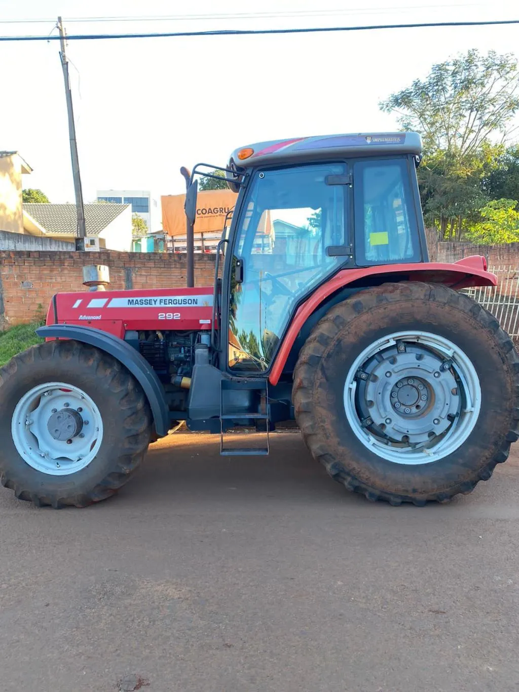 TRATOR MASSEY FERFUSON MF 292