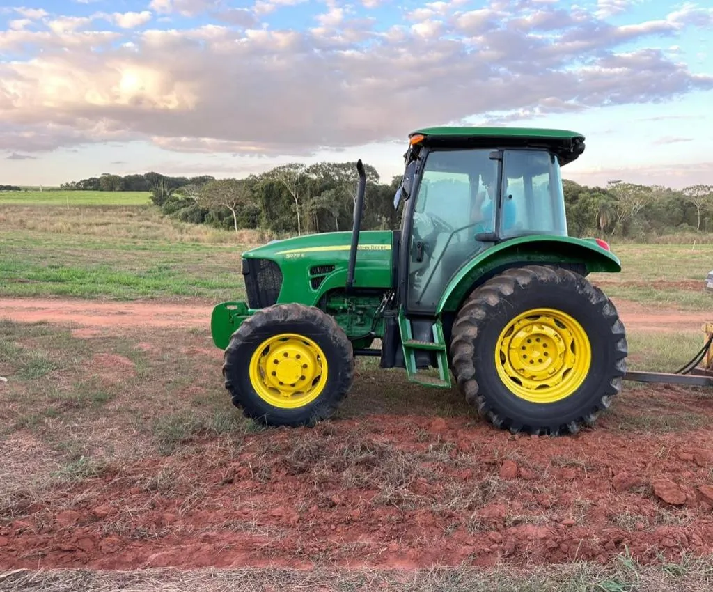 TRATOR JD 5078E ANO 2018