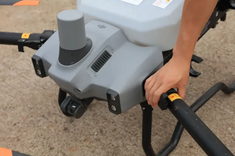 Drone DJI Agras T20P Para Pulverização