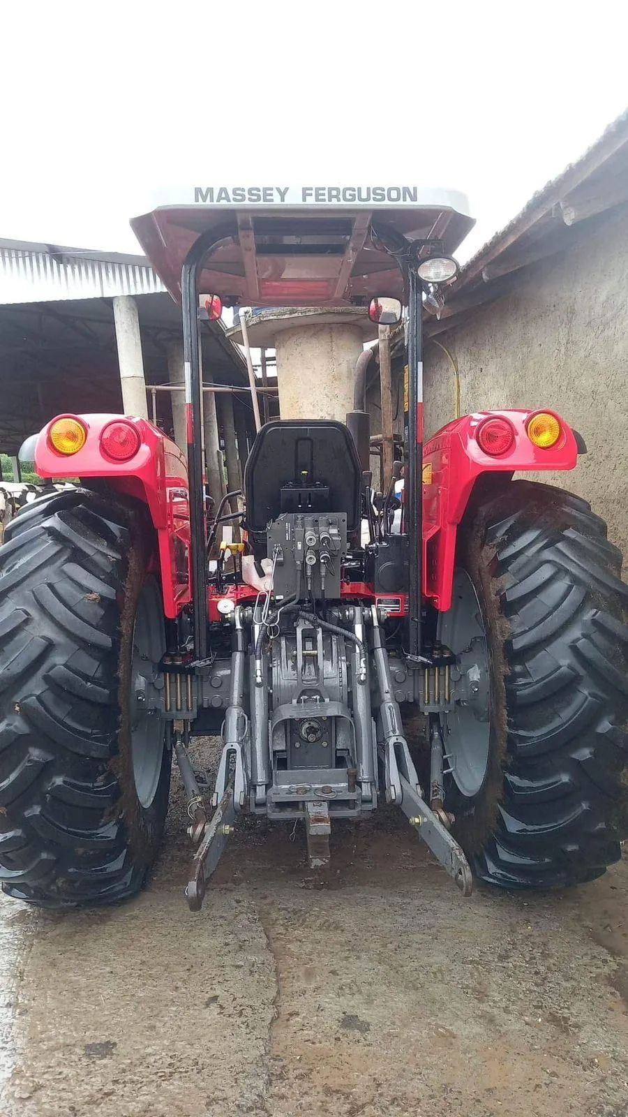 Trator Massey Ferguson MF 4292
