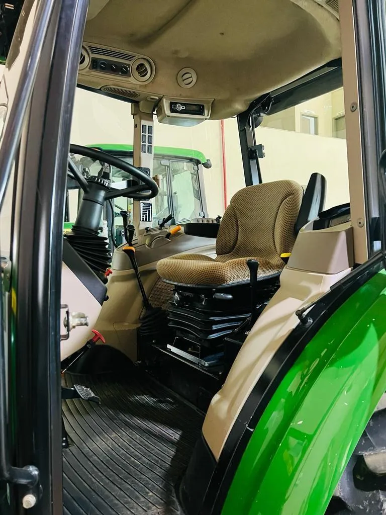 Trator John Deere 5080E ano 2019