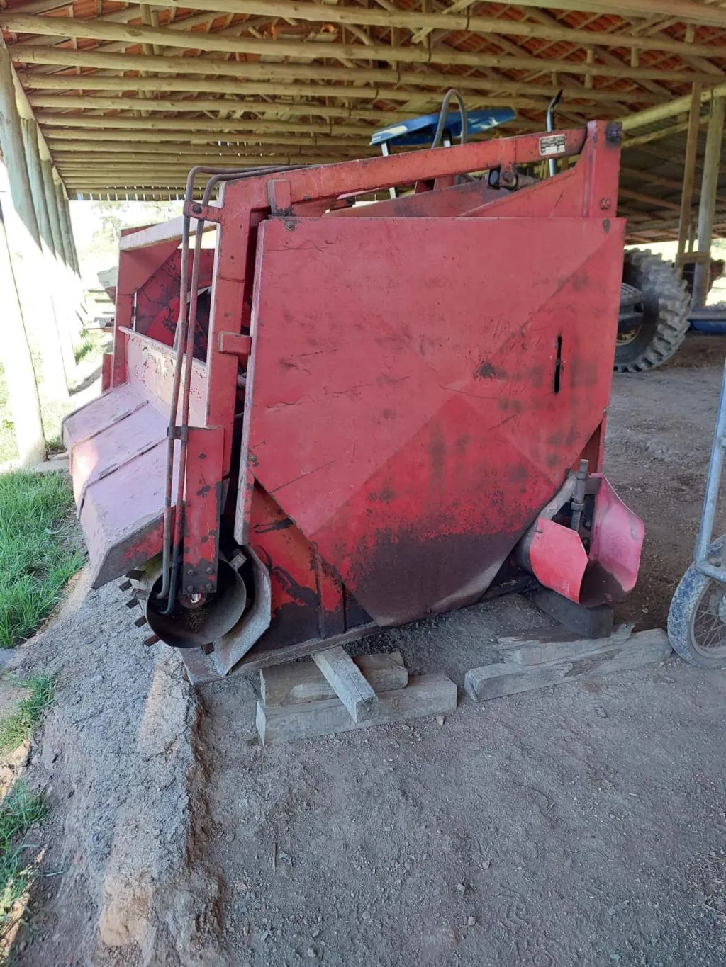 DESENCILADEIRA AGRO FORN 2 METROS CÚBICOS