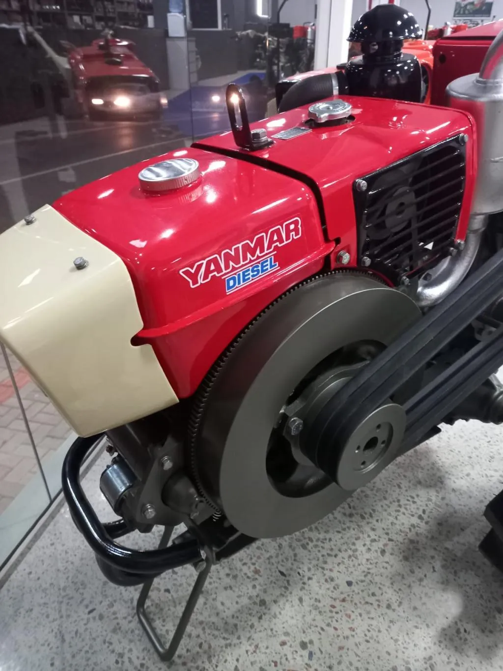 Micro Trator Yanmar TC14 Super Ano 2006 