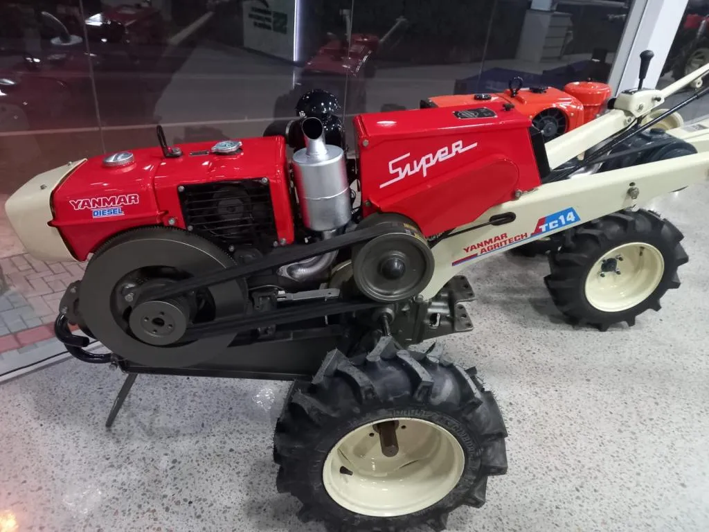 Micro Trator Yanmar TC14 Super Ano 2006 