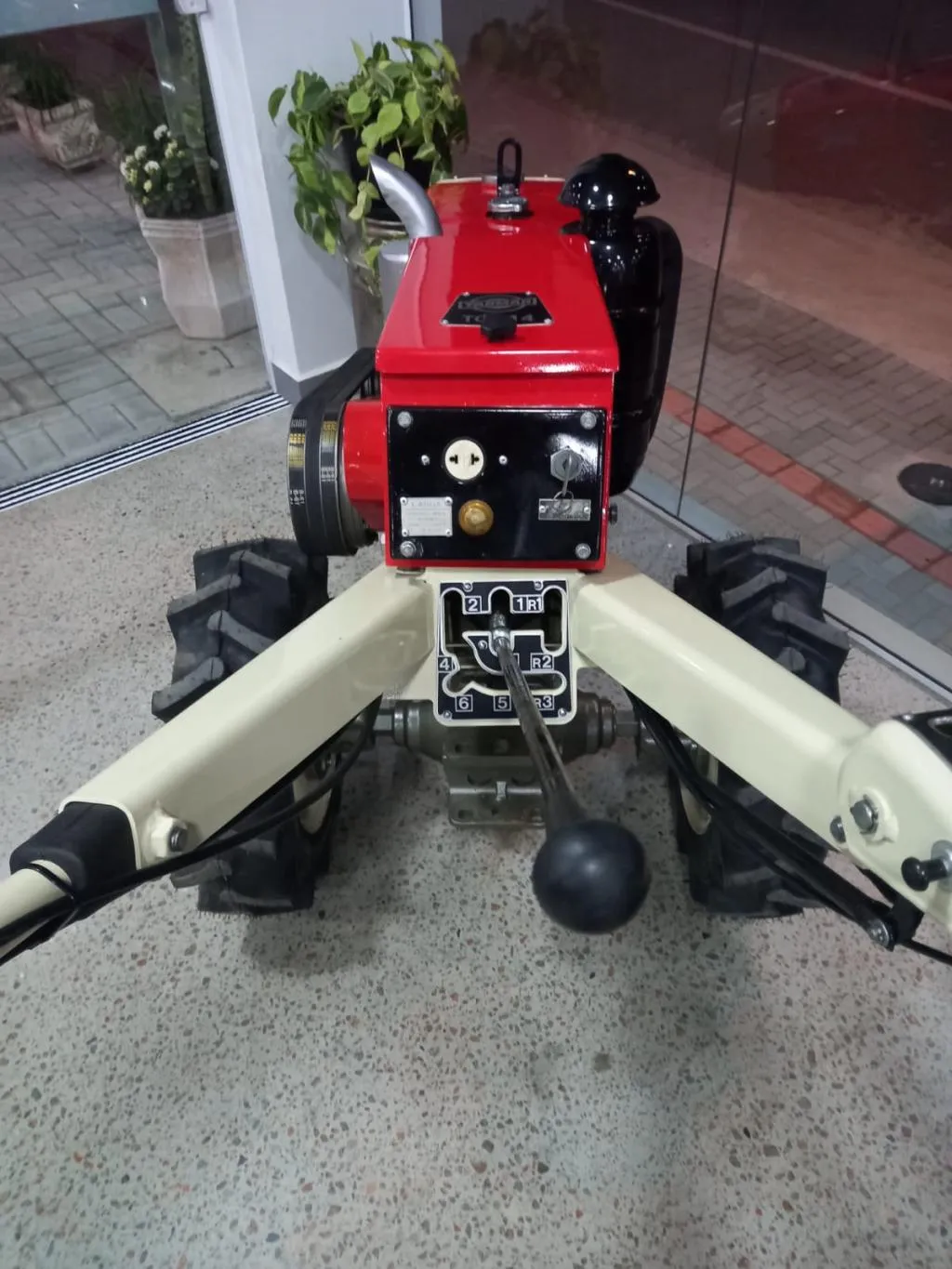 Micro Trator Yanmar TC14 Super Ano 2006 