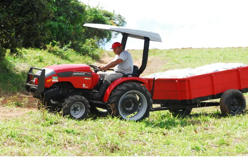 TRATOR AGRALE 4100 / 4100.4