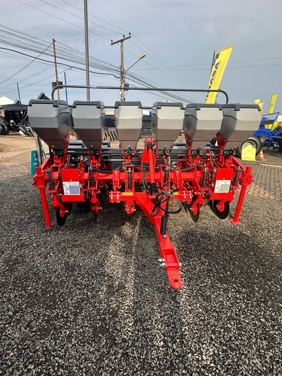 PLANTADEIRA KUHN COLINA DE 5 A 6 LINHAS