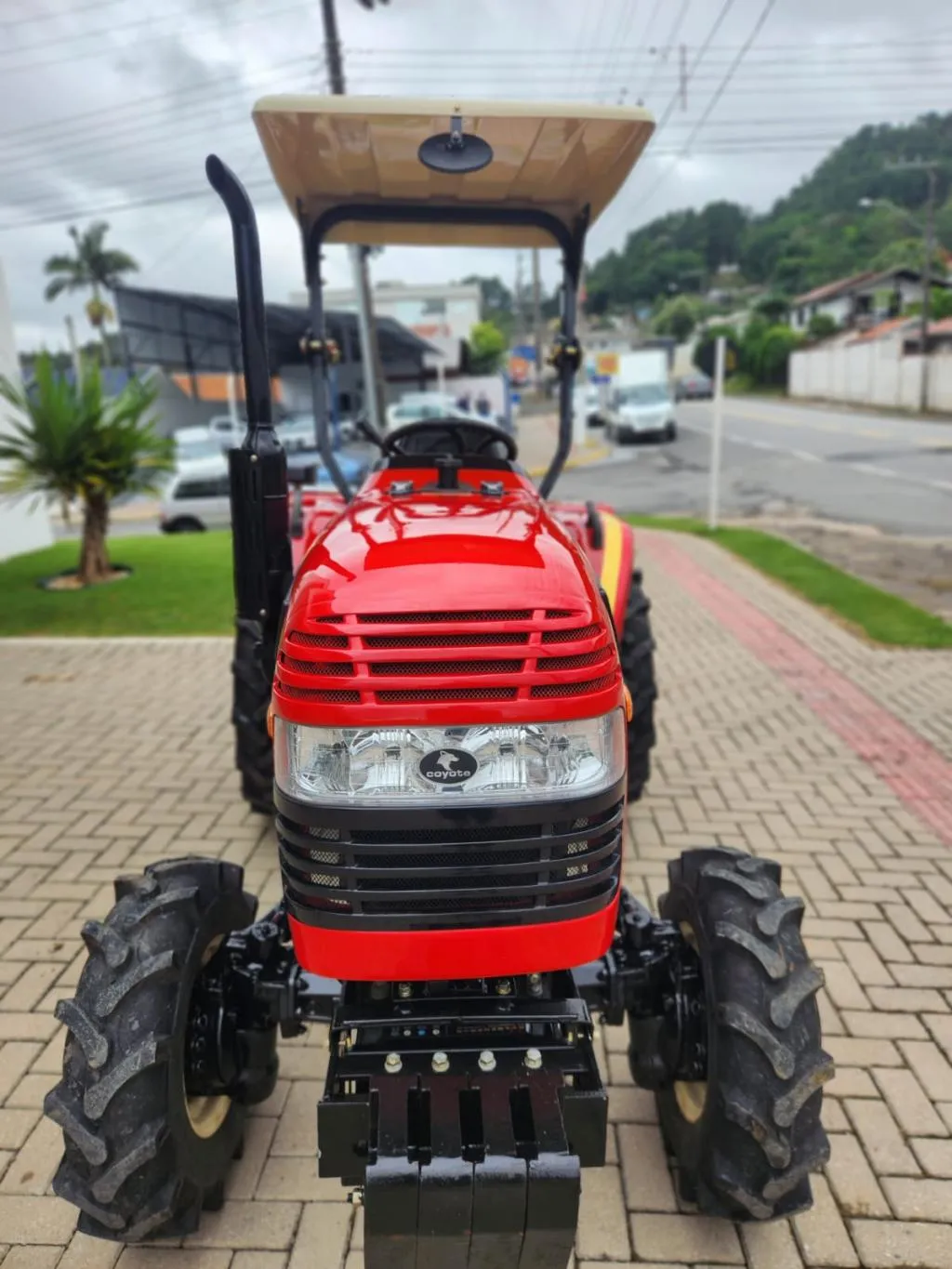 Trator Agrícola marca Coyote modelo 4420 ano 2020
