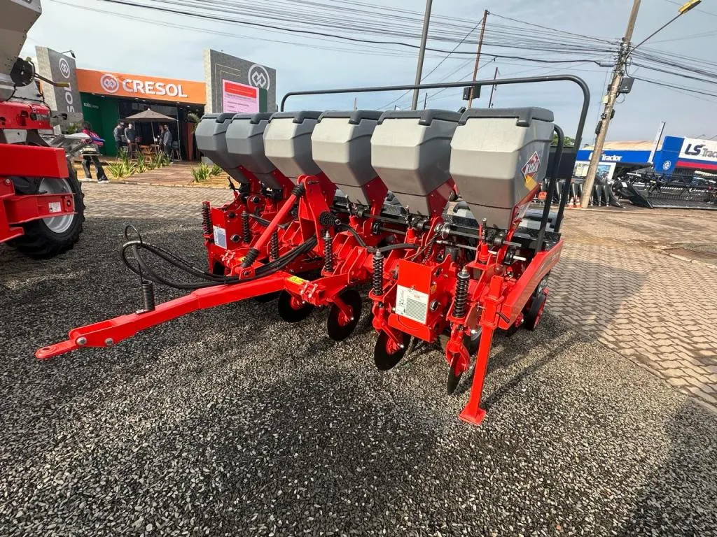 PLANTADEIRA KUHN COLINA DE 5 A 6 LINHAS