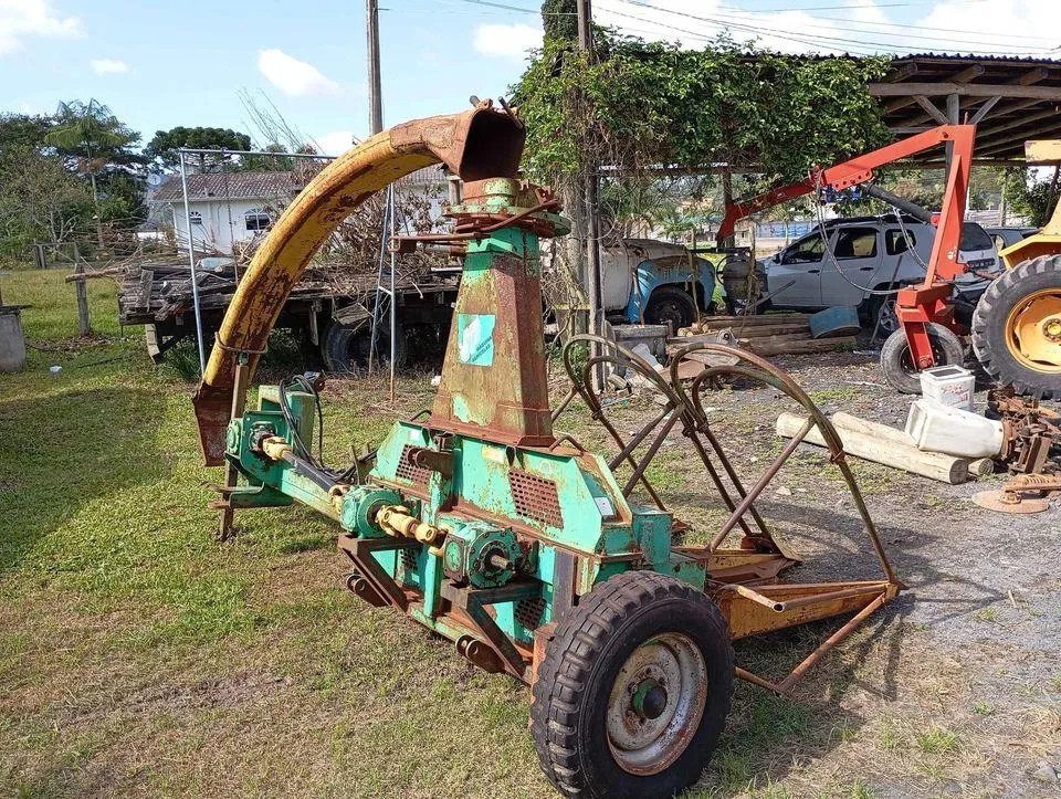 Ensiladeira JF duas linhas Double Z20