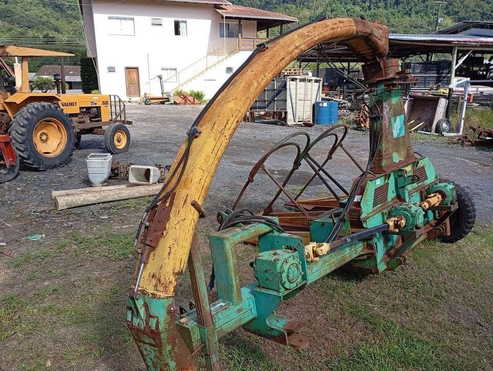 Ensiladeira JF duas linhas Double Z20