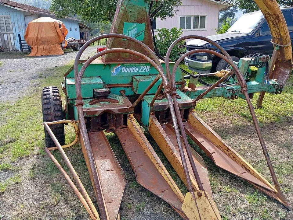 Ensiladeira JF duas linhas Double Z20