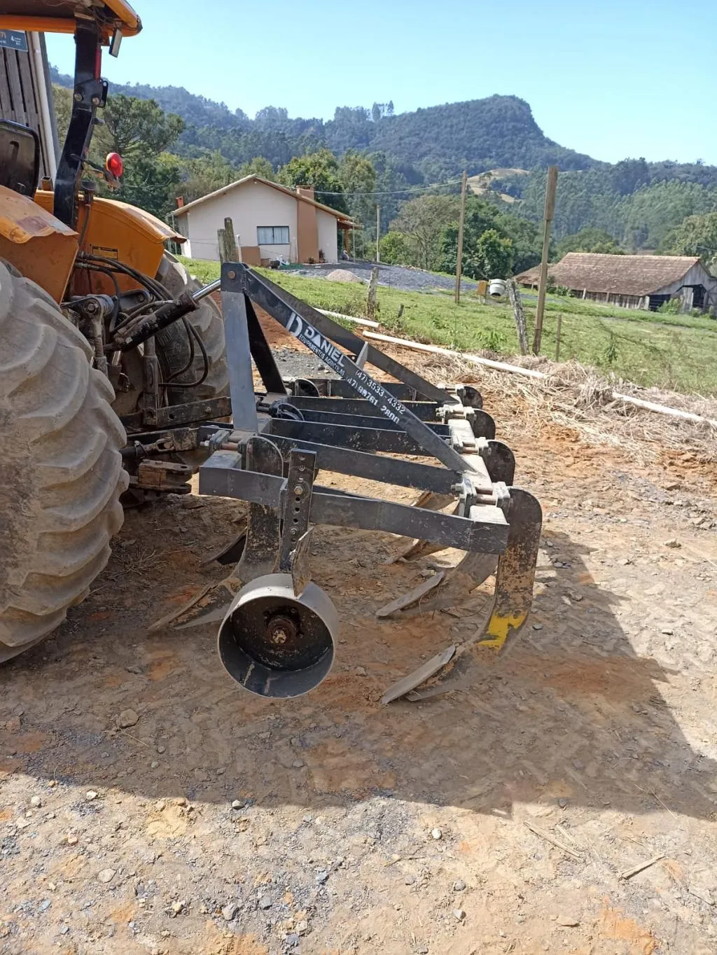 SUBSOLADOR 7 HASTES COM RODA - DANIEL EQUIPAMENTOS