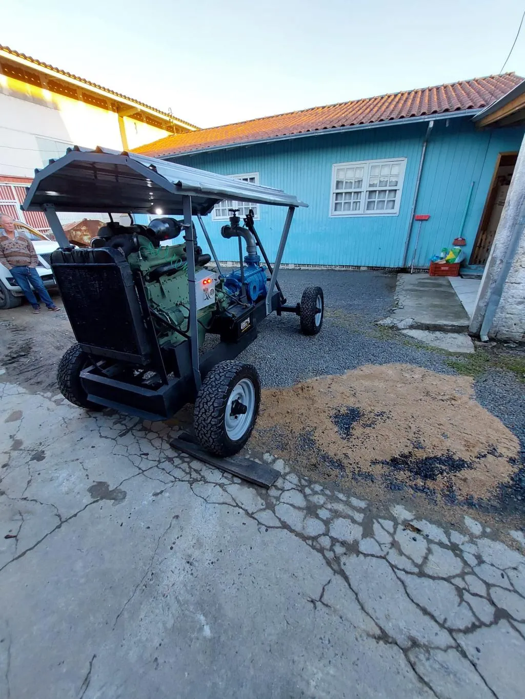 Conjunto  de Irrigação Top Motor  Mercedes 352 com 130 CVS de Potência KSB 5/ 100