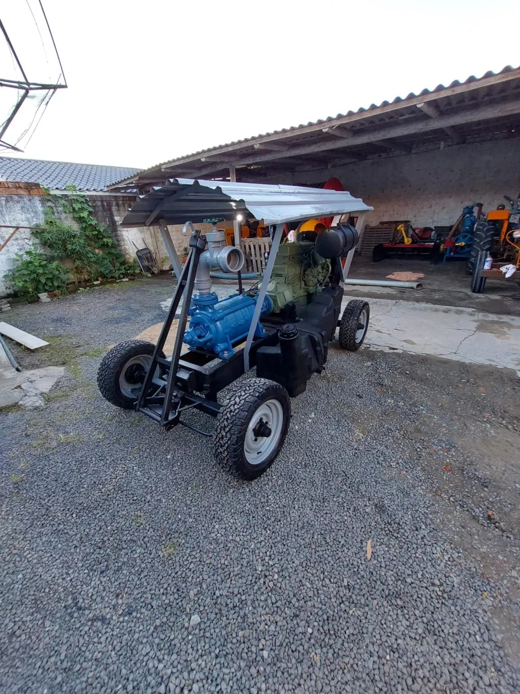 Conjunto  de Irrigação Top Motor  Mercedes 352 com 130 CVS de Potência KSB 5/ 100