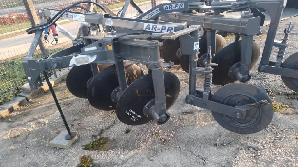 ARADO DE 3 DISCOS TATU IMPLEMENTOS (NOVO)