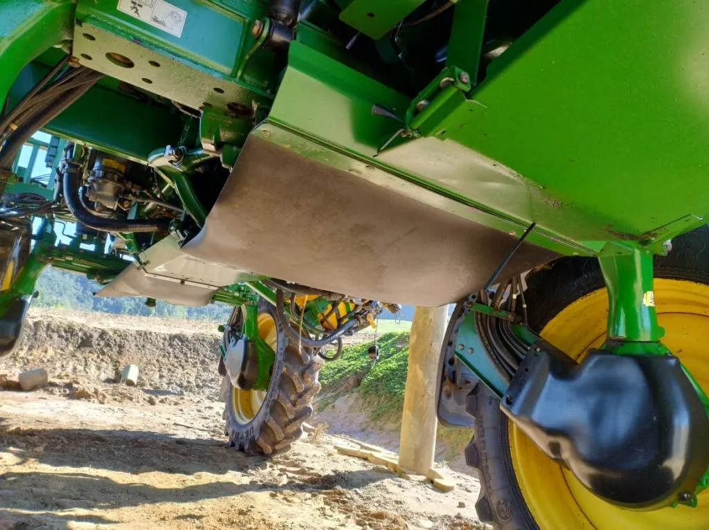 Pulverizador John Deere 4630 Ano 2014