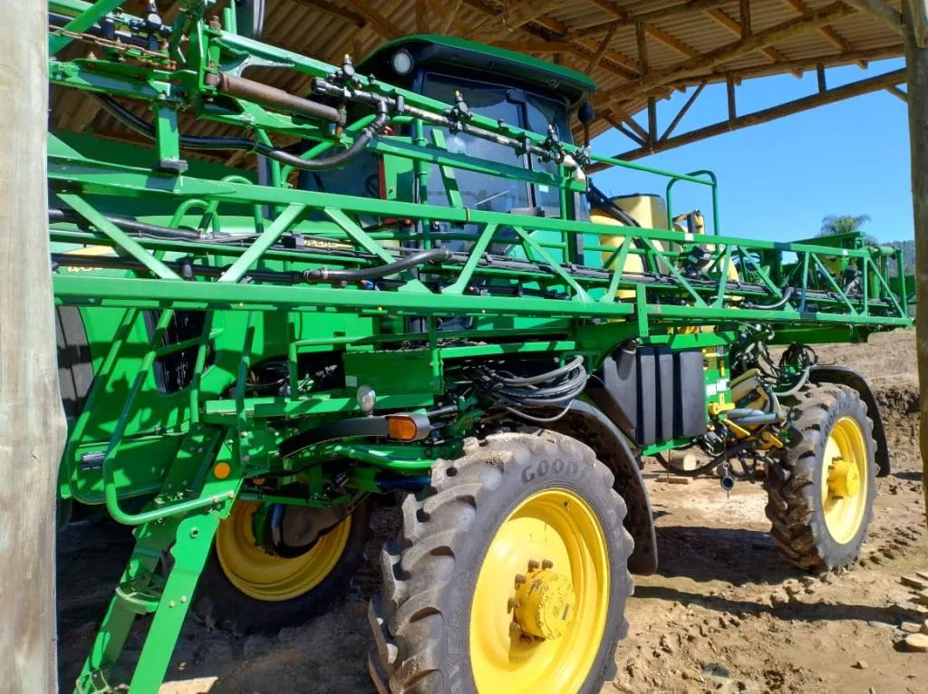 Pulverizador John Deere 4630 Ano 2014