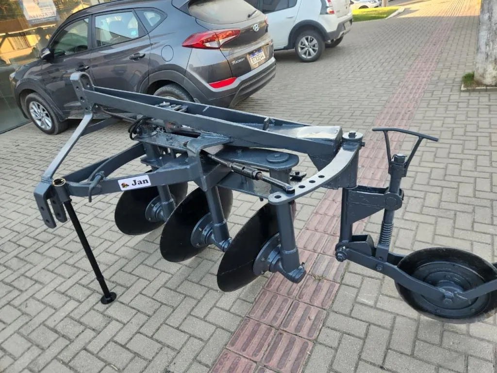 Arado Jan modelo 3 disco com pistão hidráulico