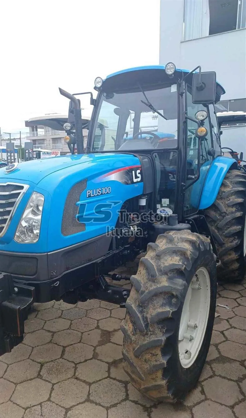 TRATOR LS TRACTOR LS PLUS 100 2019/2019