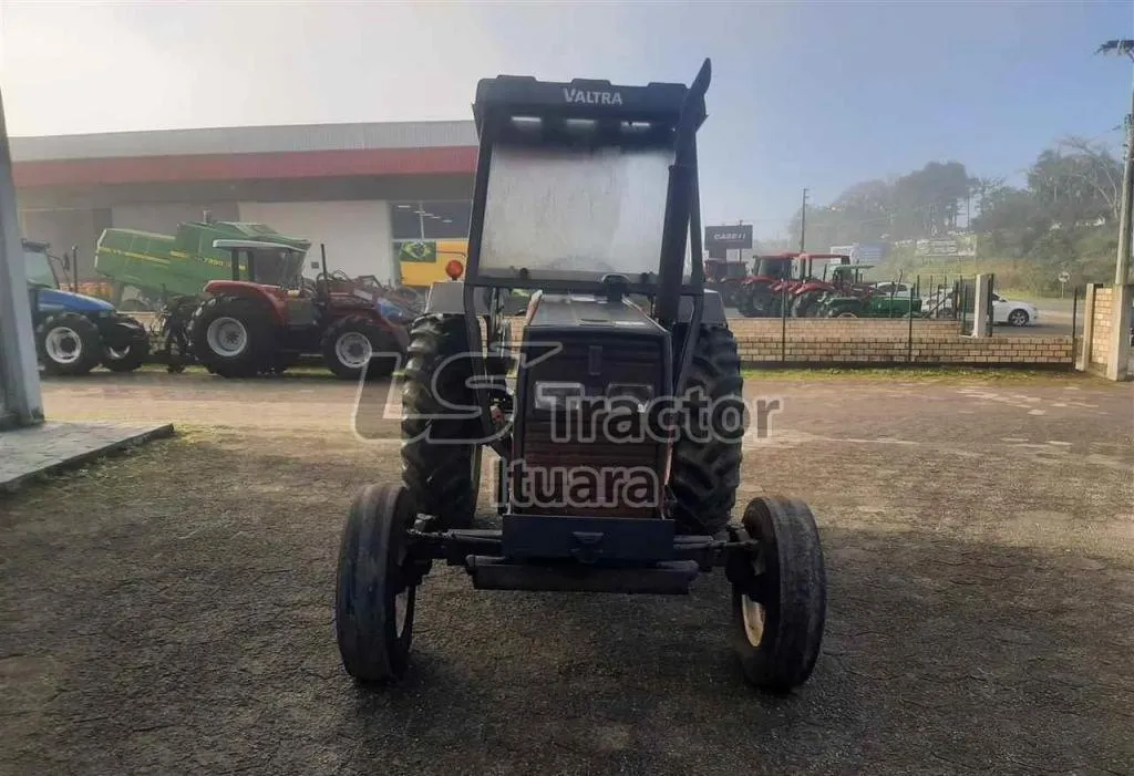 TRATOR VALMET 685 1999/1999 4x4