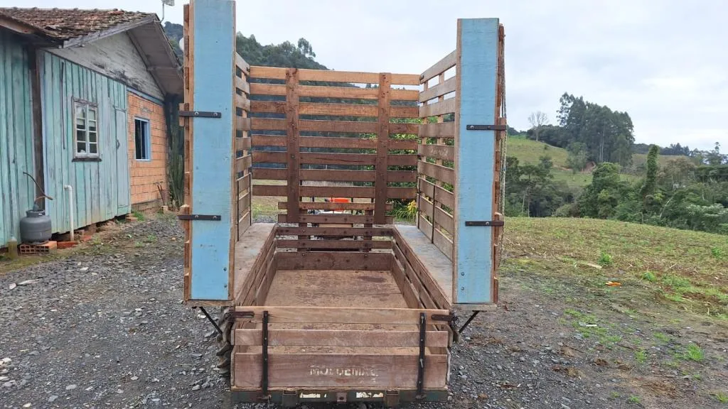 MICRO TRATOR TOBATA 14  COM CARRETA MOLDEMAQ 4X4