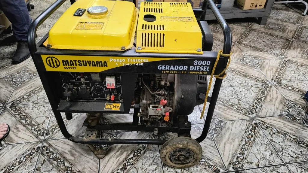 Gerador diesel 13 Hp monofásico 8000