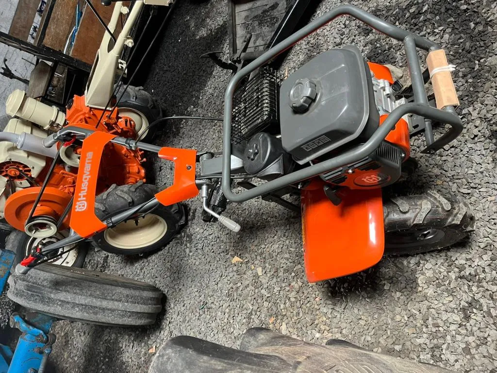 Tratorito Motocultivador Husqvarna TF338 ano 2023