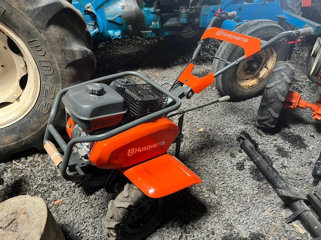 Tratorito Motocultivador Husqvarna TF338 ano 2023