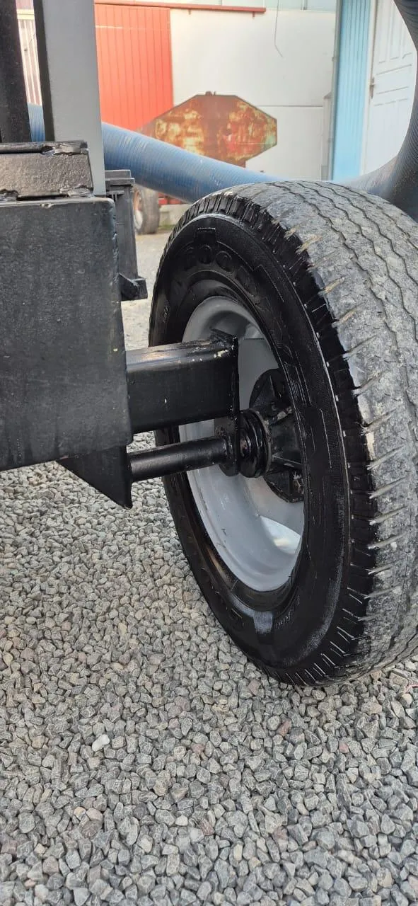 Conjunto Estacionário com motor Mercedes 352 com 130 CVS E Bomba KSB 4/100