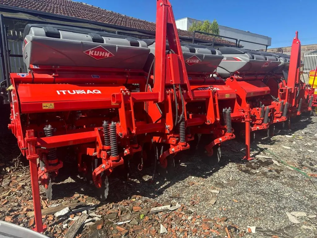 PLANTADEIRA KUHN PG PLUS 7,8 E 9 LINHAS NOVA