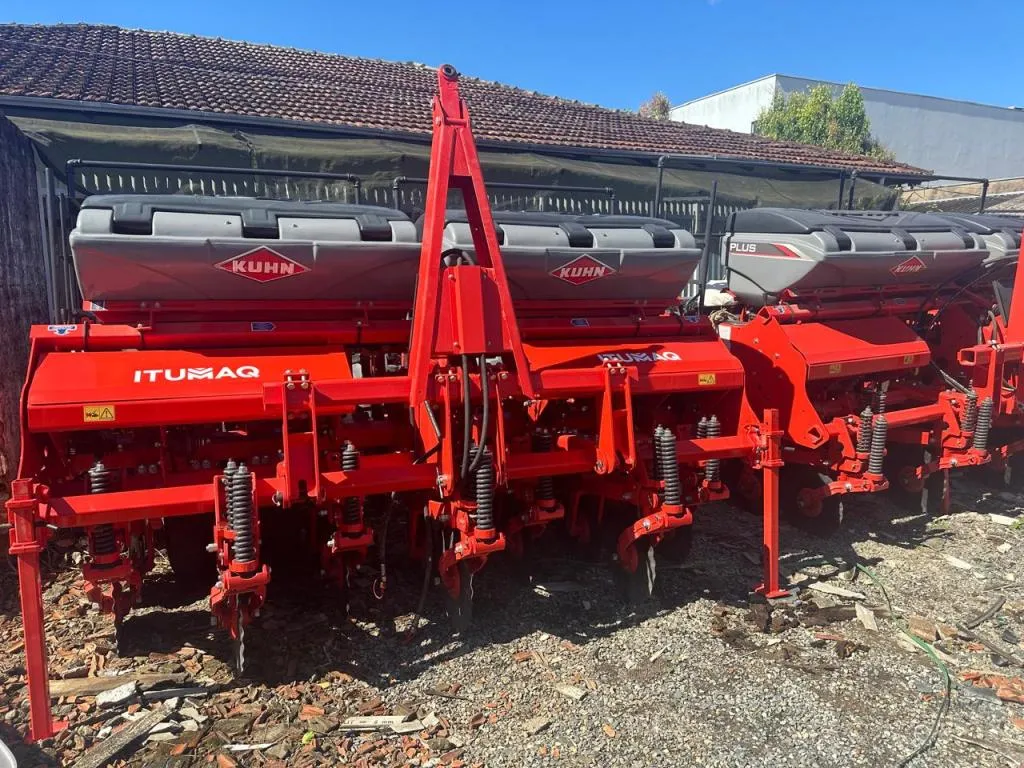 PLANTADEIRA KUHN PG PLUS 7,8 E 9 LINHAS NOVA