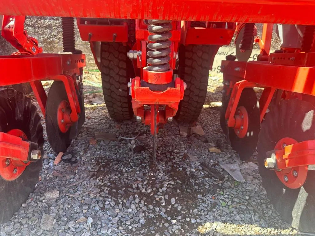 PLANTADEIRA KUHN PG PLUS 7,8 E 9 LINHAS NOVA