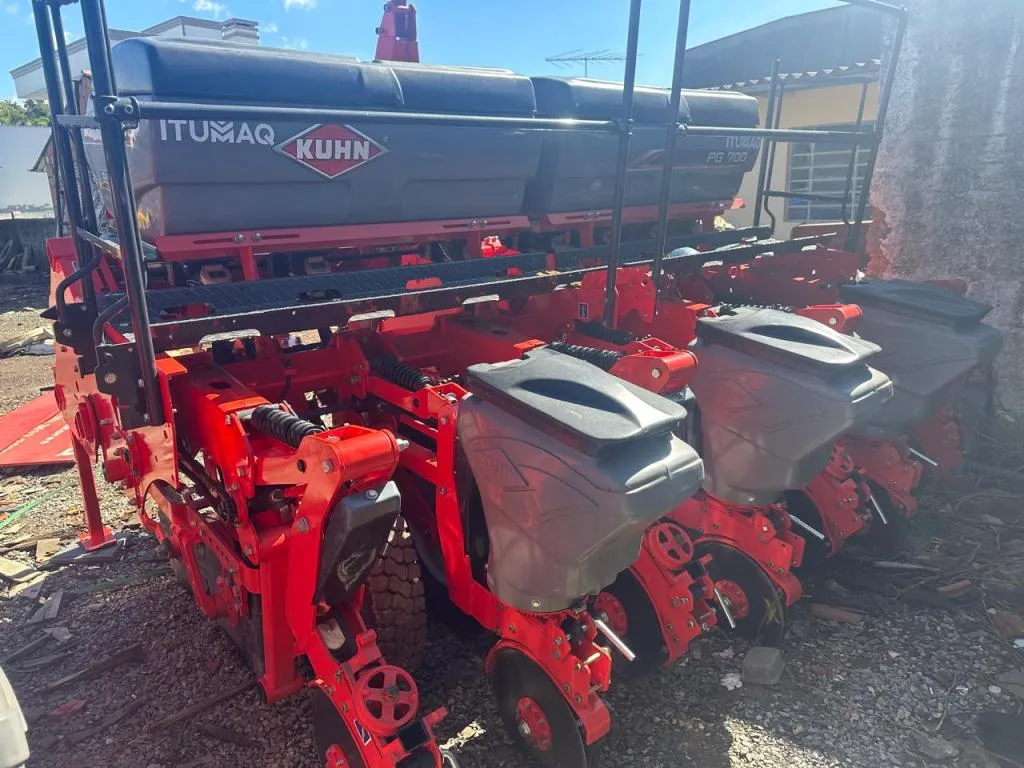 PLANTADEIRA KUHN PG PLUS 7,8 E 9 LINHAS NOVA