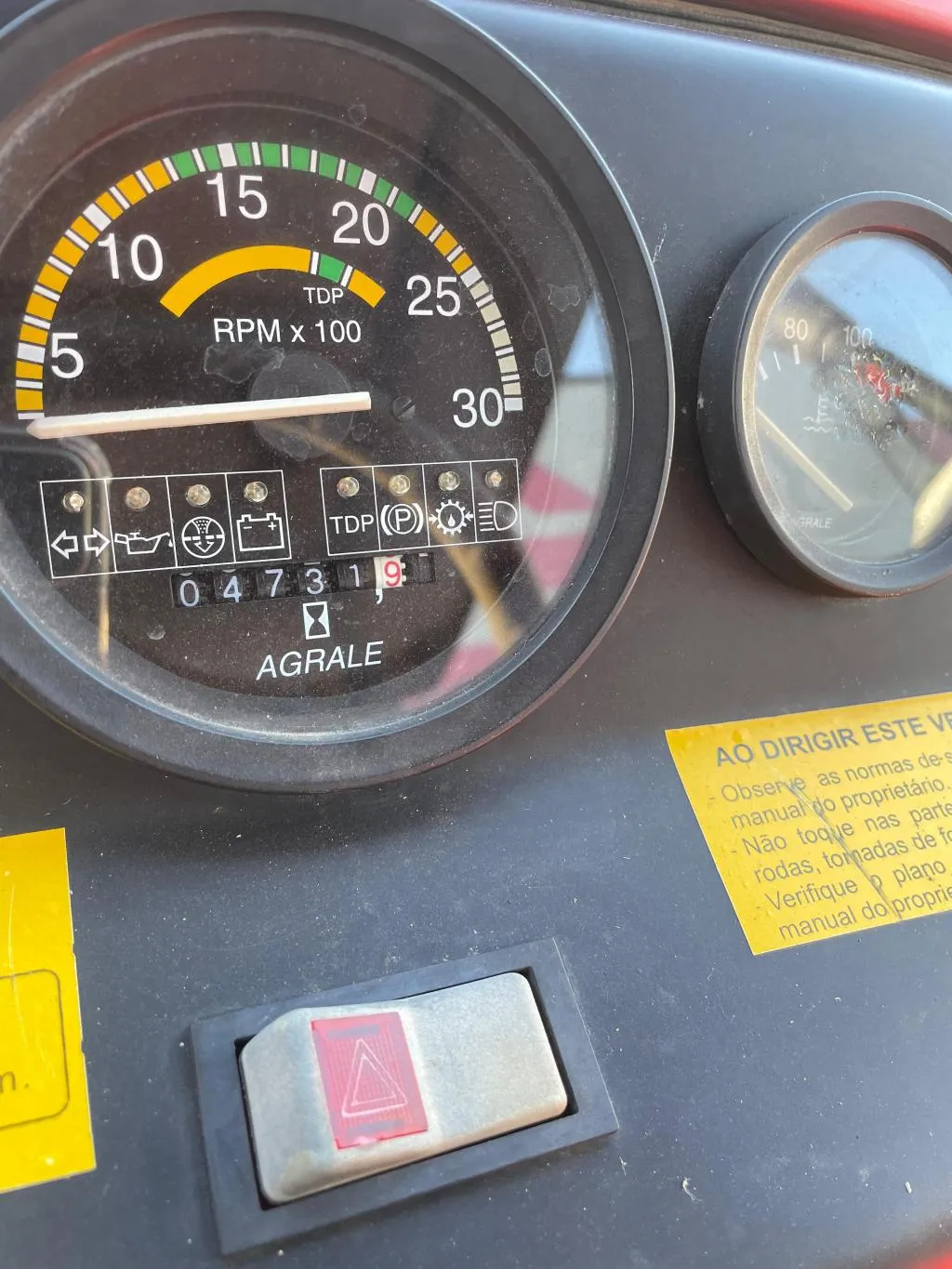Trator Agrale  Modelo 5075 Ano 2006 com Reversor