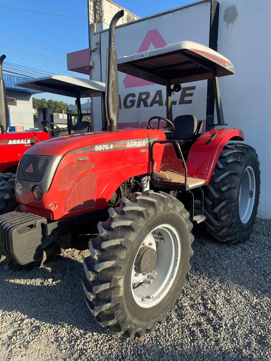 Trator Agrale  Modelo 5075 Ano 2006 com Reversor