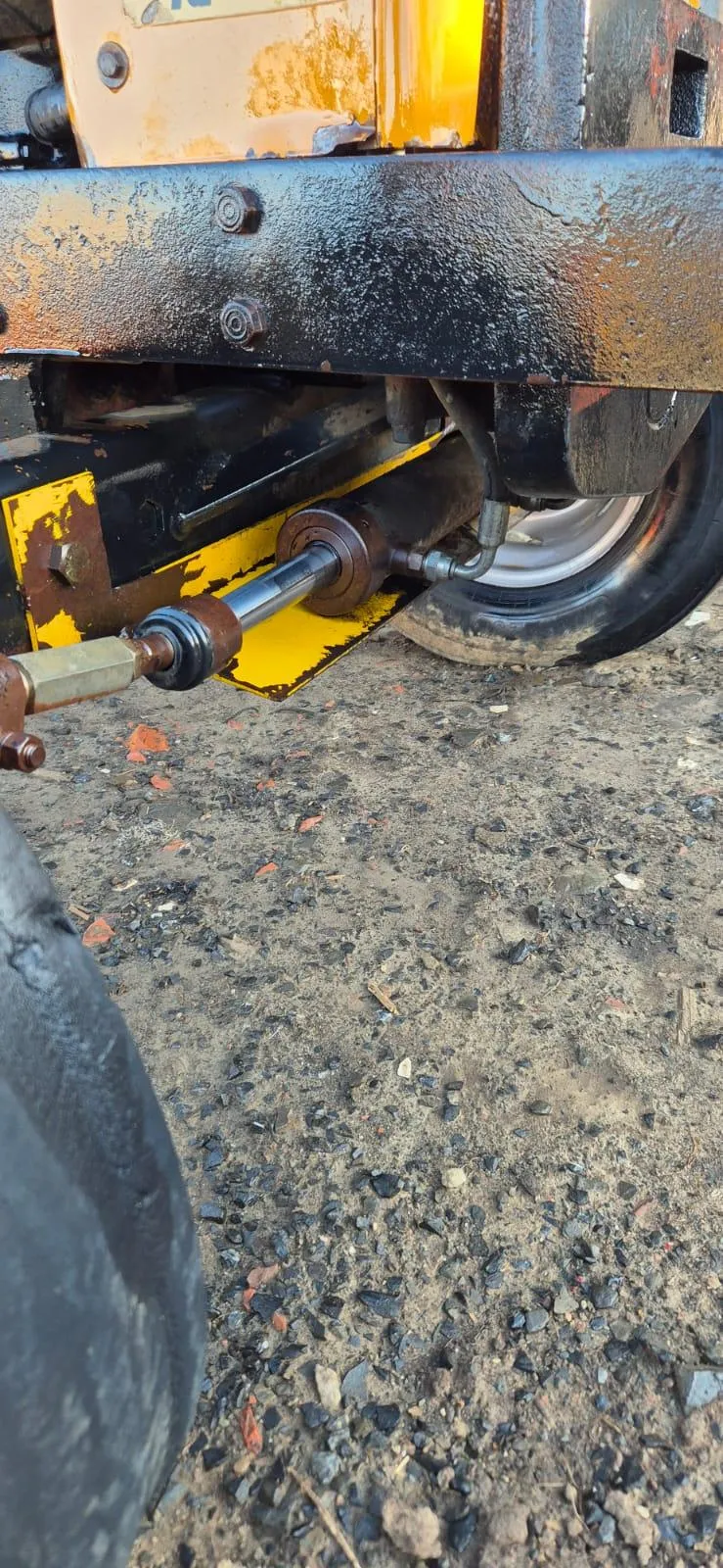 Trator Valmet 65 com direção  hidráulica