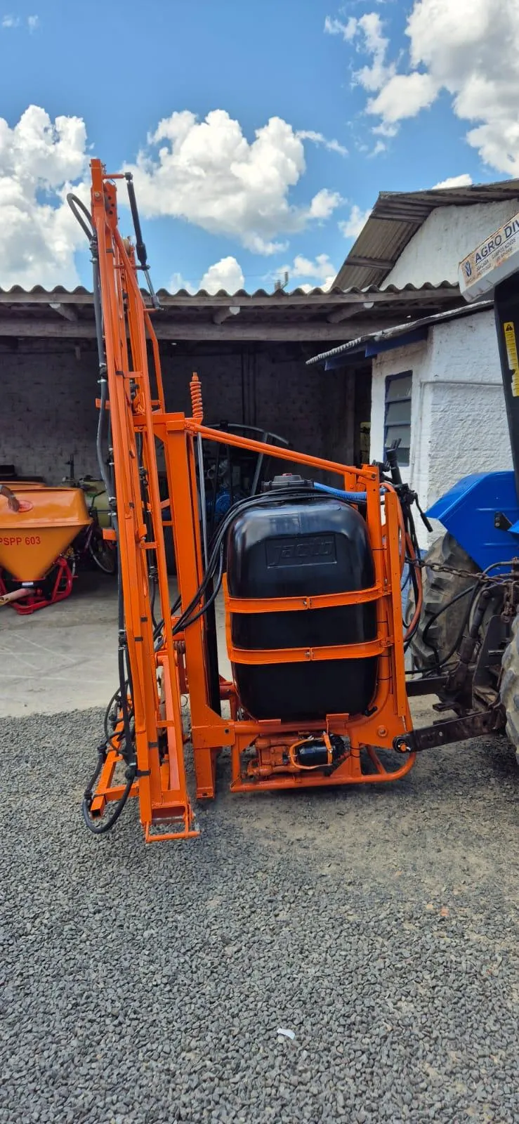 Pulverizador Jacto 400 Litros Hidraulico com 12 metros