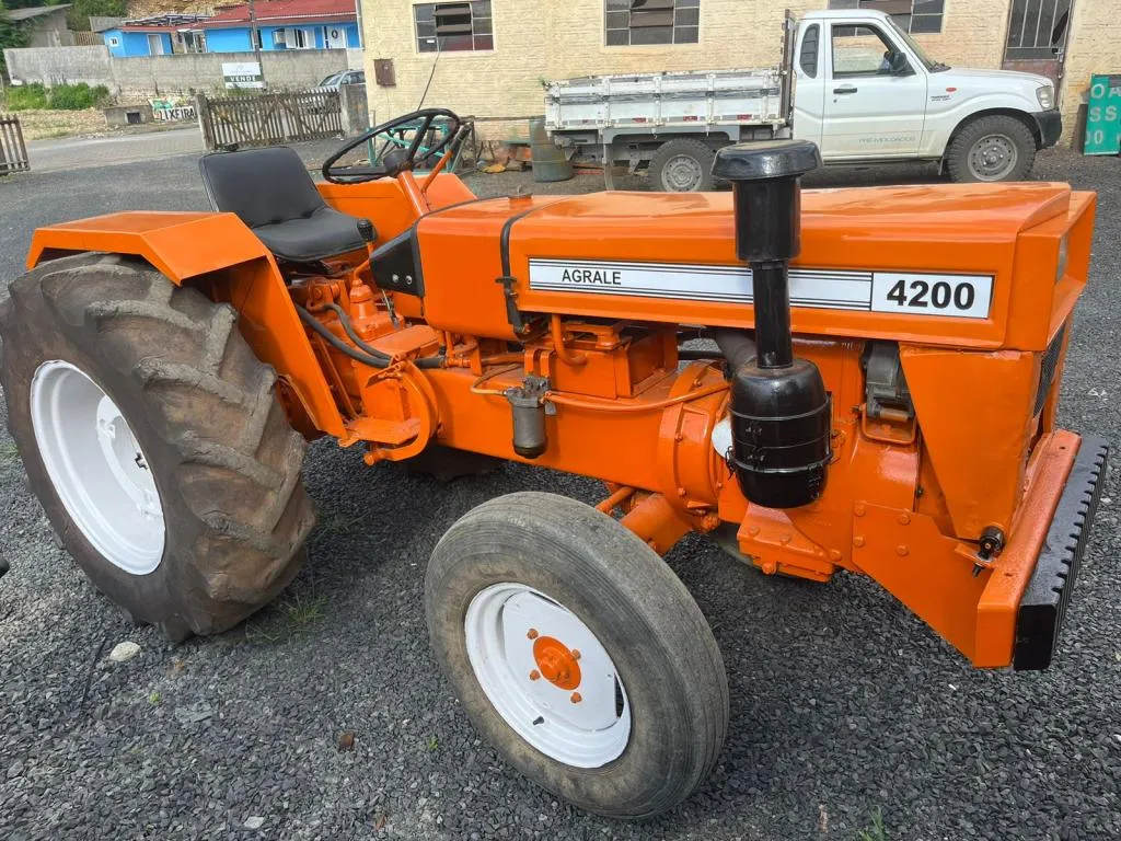Trator Agrale 4200
