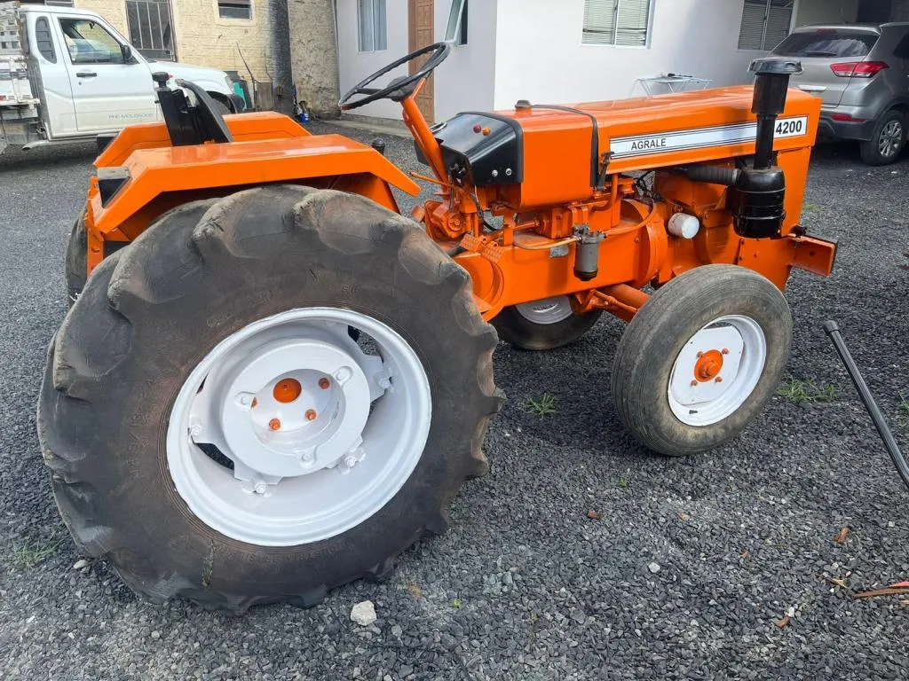 Trator Agrale 4200