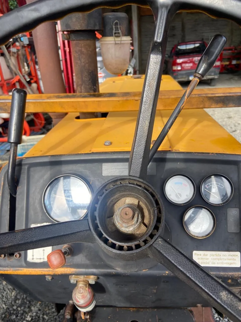 Trator Valmet 68  Ano 89 