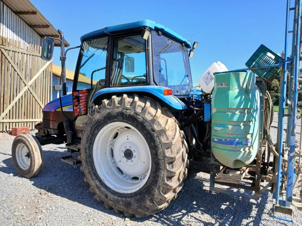 Trator New Holland TL 80 ano 2001 Gabine Original